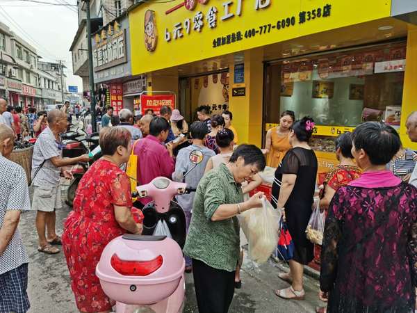 零食加盟店沒人進(jìn)店怎么辦，增加進(jìn)店率的方法有哪些？