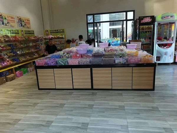 投資饞嘴郎開量販零食加盟店如何？