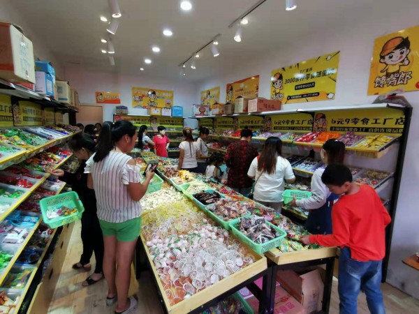自己開一家30平米的零食店，如何選擇合適的貨架？